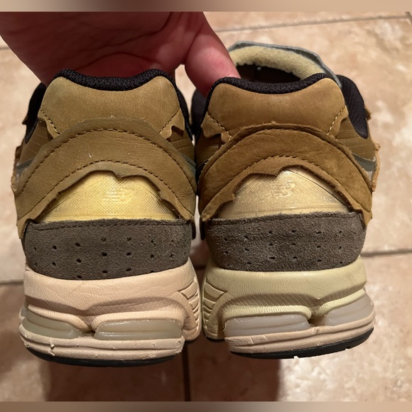 New Balance 2002R Mens Sneakers Protection Pack High Desert M2002RDP Sz 10 - Picture 7 of 11